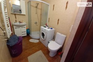 Продается 3-комнатная квартира 93.3 кв. м в Ужгороде