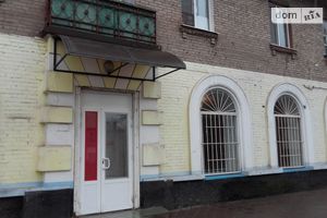 Сдается в аренду нежилое помещение в жилом доме 87 кв. м в 2-этажном здании