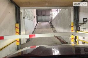 Продається бокс в гаражному комплексі універсальний на 16 кв. м