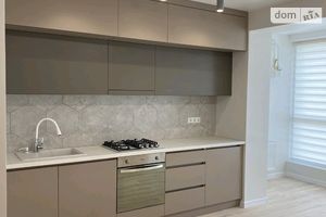 Сдается в аренду 1-комнатная квартира 47 кв. м в Ровно