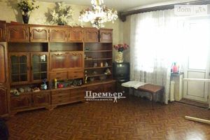 Продается 3-комнатная квартира 72 кв. м в Одессе