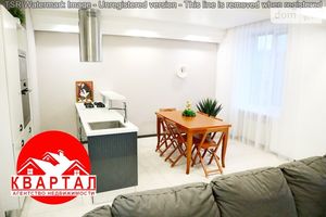 Продається 3-кімнатна квартира 77 кв. м у Запоріжжі