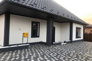 Продается одноэтажный дом 207 кв. м с беседкой