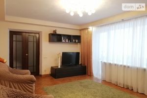 Продається 2-кімнатна квартира 62 кв. м у Тернополі