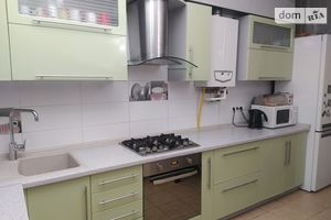 Продається 2-кімнатна квартира 70 кв. м у Ірпені