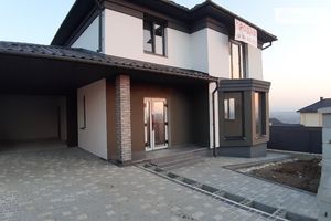Продається будинок 2 поверховий 160 кв. м з каміном