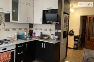 Продается 3-комнатная квартира 60 кв. м в Тернополе