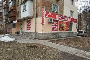 Здається в оренду нежитлове приміщення в житловому будинку 87.1 кв. м в 5-поверховій будівлі