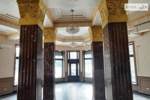 Сдается в аренду офис 233.7 кв. м в бизнес-центре