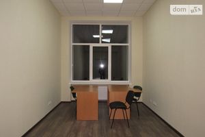 Здається в оренду офіс 26 кв. м в бізнес-центрі