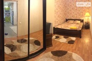 Сдается в аренду 2-комнатная квартира 60 кв. м в Запорожье