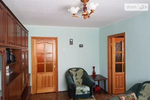 Продается 2-комнатная квартира 43 кв. м в Полтаве