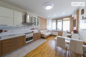 Продается 3-комнатная квартира 112 кв. м в Киеве
