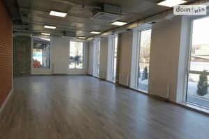 Здається в оренду офіс 202 кв. м в бізнес-центрі