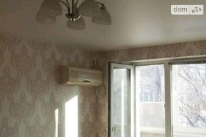 Продается 3-комнатная квартира 60 кв. м в Днепре