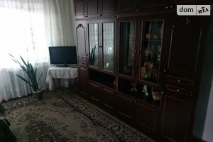 Продається 3-кімнатна квартира 45 кв. м у Тростянці