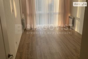 Продается 1-комнатная квартира 107000 кв. м в Киеве