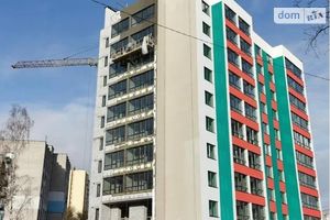 Продается 1-комнатная квартира 42 кв. м в Чернигове