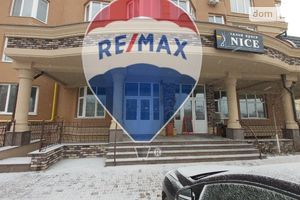 Сдается в аренду объект сферы услуг 76 кв. м в 10-этажном здании