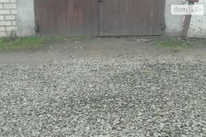 Продается бокс в гаражном комплексе под легковое авто на 18 кв. м