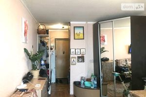 Продается 1-комнатная квартира 18 кв. м в Днепре