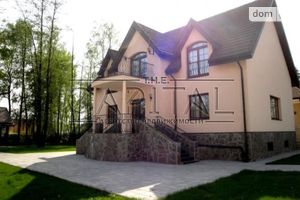 Продається будинок 2 поверховий 302 кв. м з ділянкою