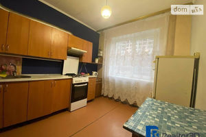 Продается 3-комнатная квартира 64.6 кв. м в Днепре