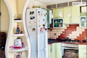Продается 1-комнатная квартира 35 кв. м в Днепре