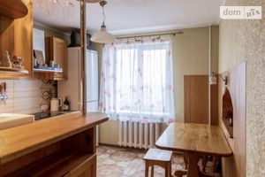 Продается 3-комнатная квартира 71 кв. м в Днепре