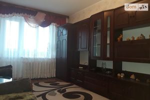 Продається 3-кімнатна квартира 73 кв. м у Чернігові