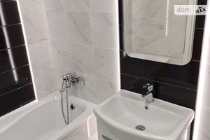 Продается 2-комнатная квартира 44 кв. м в Тернополе
