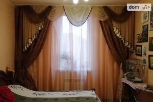 Продается 3-комнатная квартира 70 кв. м в Днепре