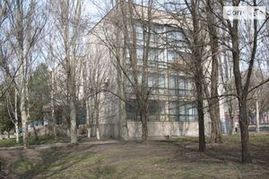 Продается административное здание 3195 кв.м