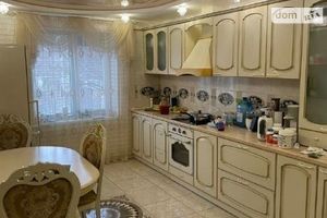 Продається 2-кімнатна квартира 62 кв. м у Дніпрі