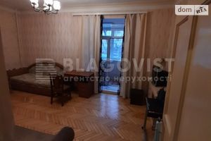 Продается 2-комнатная квартира 68 кв. м в Киеве