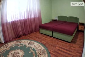 Продается 2-комнатная квартира 45 кв. м в Днепре