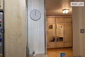 Продается 3-комнатная квартира 70 кв. м в Днепре