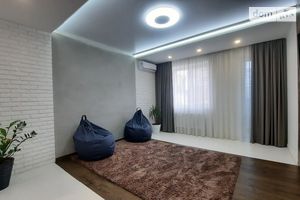 Продается 3-комнатная квартира 90 кв. м в Виннице