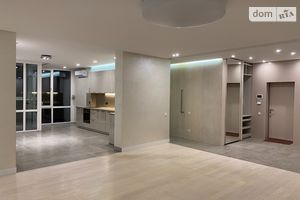 Продается 4-комнатная квартира 144 кв. м в Киеве
