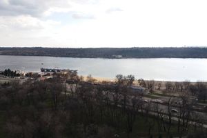 Продается 3-комнатная квартира 68 кв. м в Запорожье