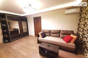 Продается 2-комнатная квартира 45 кв. м в Днепре