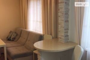 Продается 2-комнатная квартира 68 кв. м в Днепре