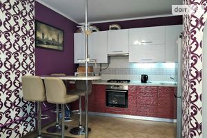 Продается дом на 3 этажа 100 кв. м с подвалом