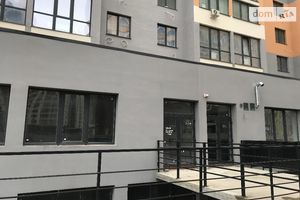 Сдается в аренду торгово-развлекательный комплекс 170.6 кв. м в 17-этажном здании