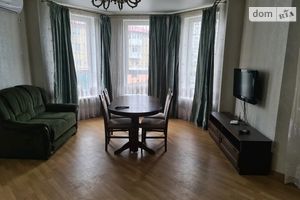 Сдается в аренду 2-комнатная квартира 70 кв. м в Луцке