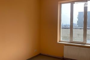 Сдается в аренду офис 20 кв. м в торгово-офисном центре
