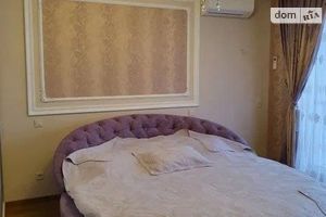 Продается 3-комнатная квартира 90 кв. м в Днепре
