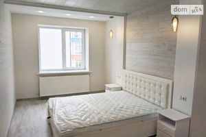 Продается 2-комнатная квартира 72 кв. м в Ивано-Франковске