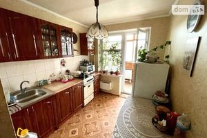 Продається 1-кімнатна квартира 38 кв. м у Дніпрі