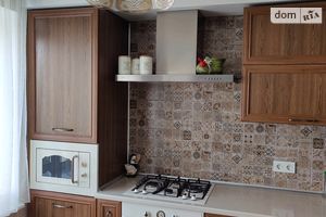 Продается 3-комнатная квартира 62 кв. м в Тернополе